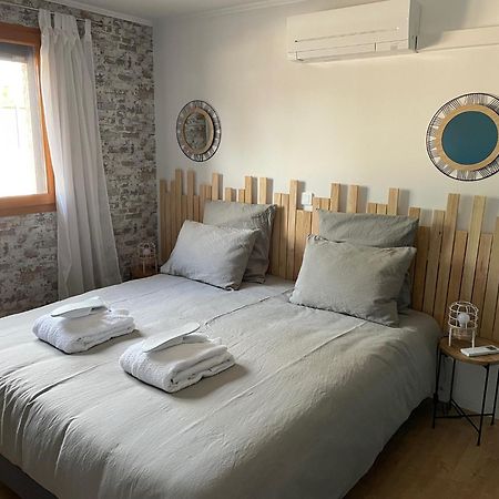 Le Double C Bed & Breakfast Saint-Victor-de-Morestel Exterior photo