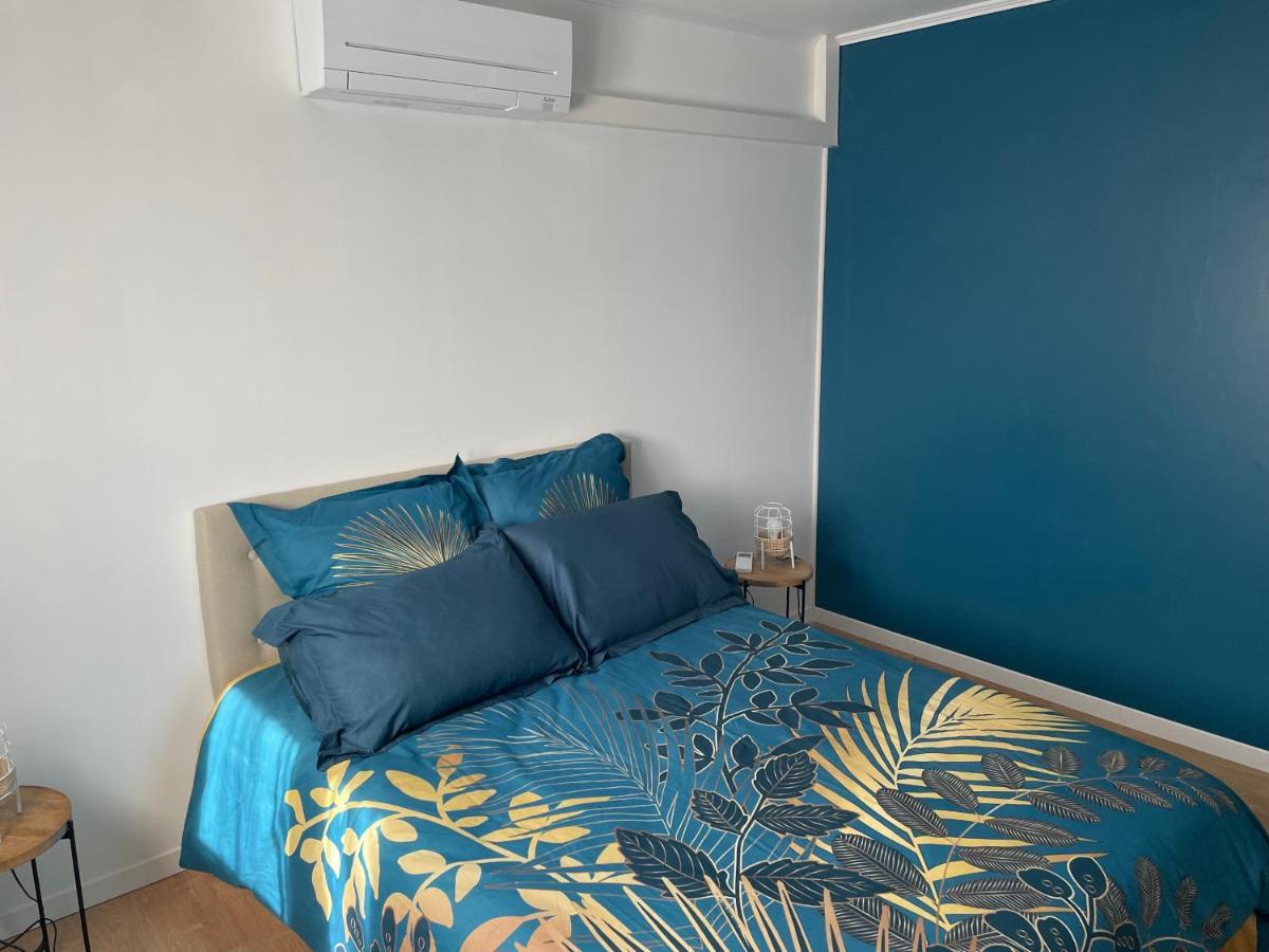 Le Double C Bed & Breakfast Saint-Victor-de-Morestel Exterior photo